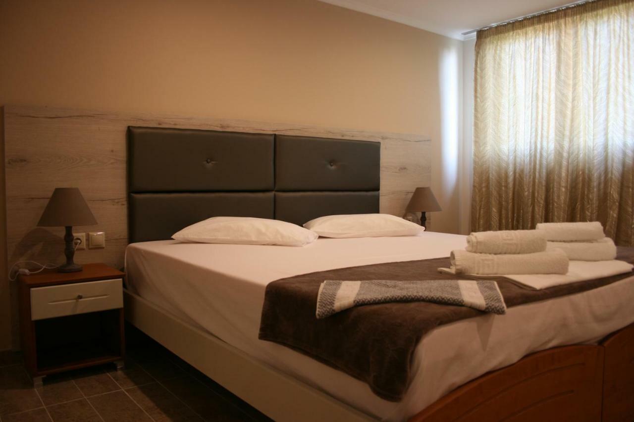 Rea Hotel Paralía Exteriér fotografie