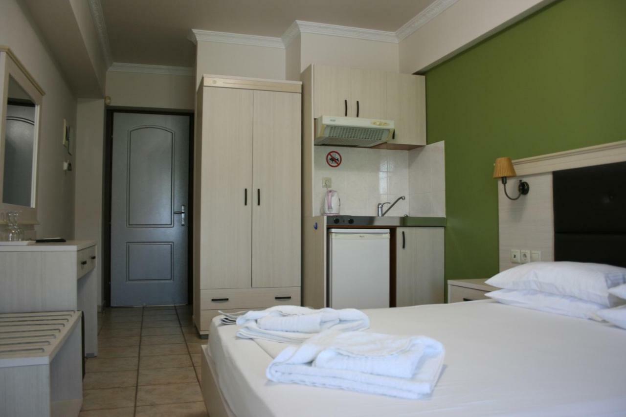 Rea Hotel Paralía Exteriér fotografie